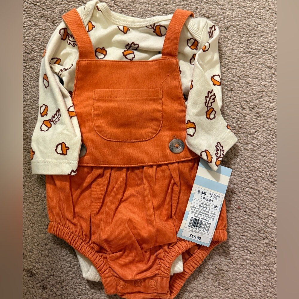 Cat & Jack Cream and Orange Matching Set with Animal Print